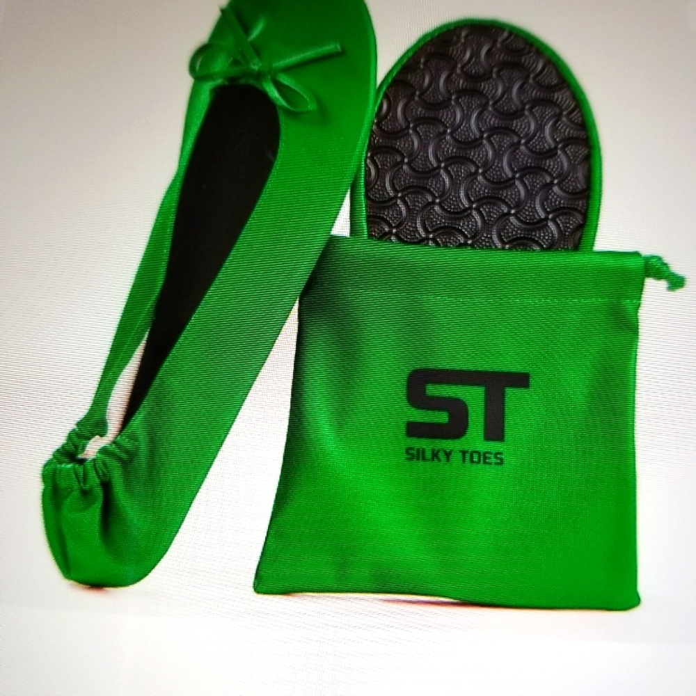 Woman's  Foldable  Shoes